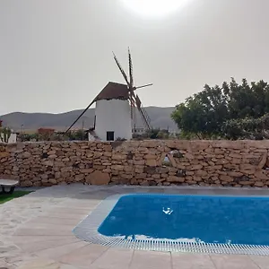 Villa Historica Con Molino De Viento, Antigua (Fuerteventura)